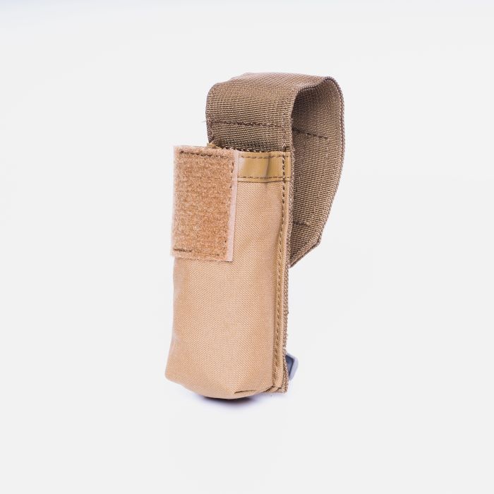 MEDIUM FLASHLIGHT/SPRAY POUCH