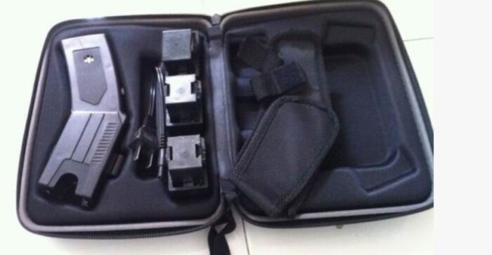 STAND OFF STUN  GUN